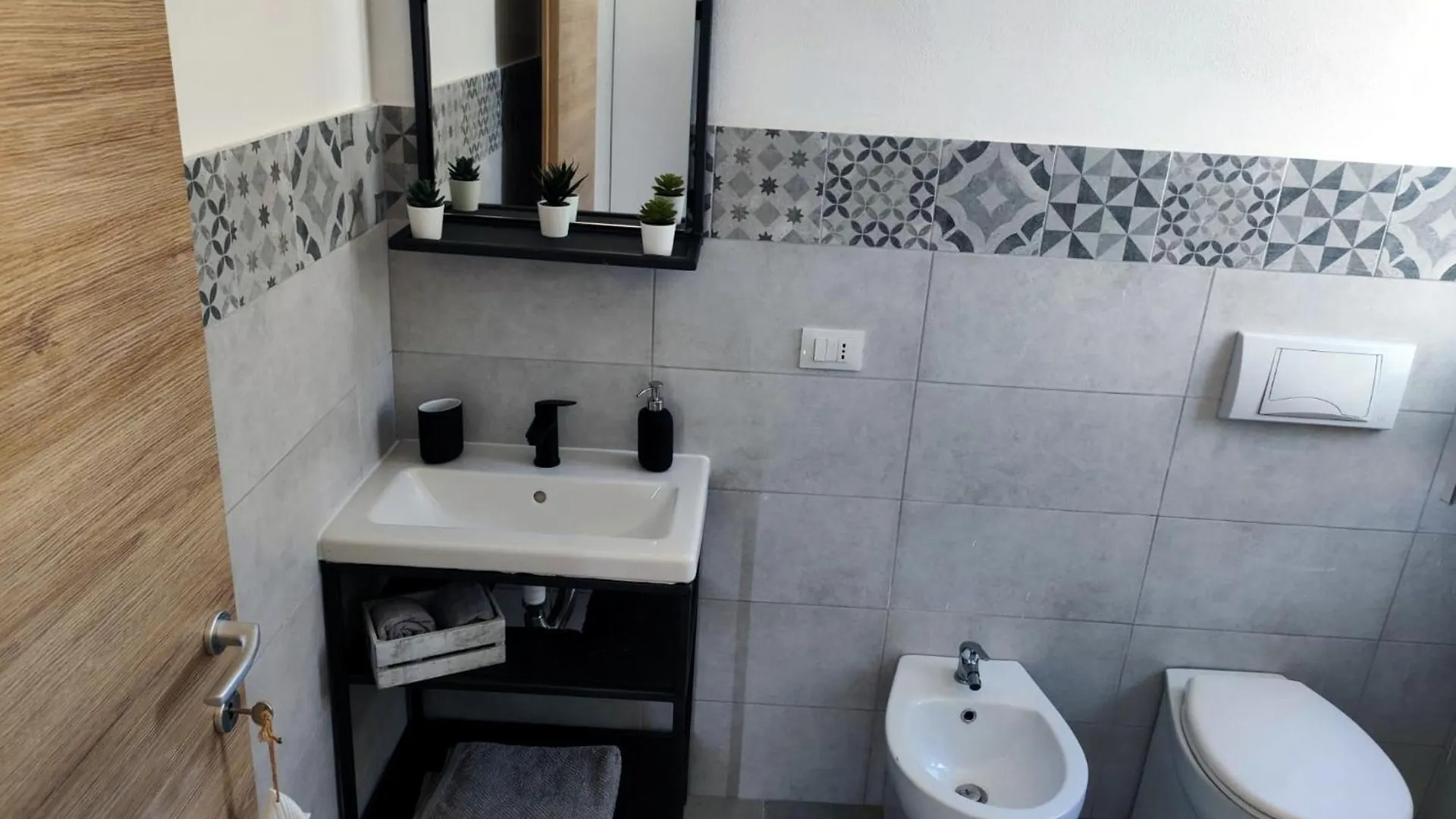 Casa Bonita Tiny House Apartment Pachino Italy
