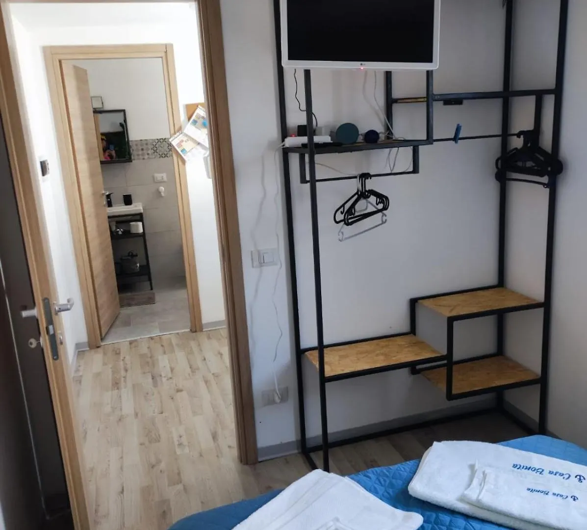 Casa Bonita Tiny House Apartment Pachino 0*,  Italy